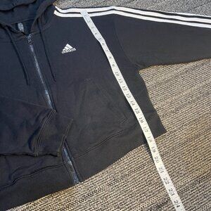 ADIDAS Cropped Jacket (NEVER WORN)